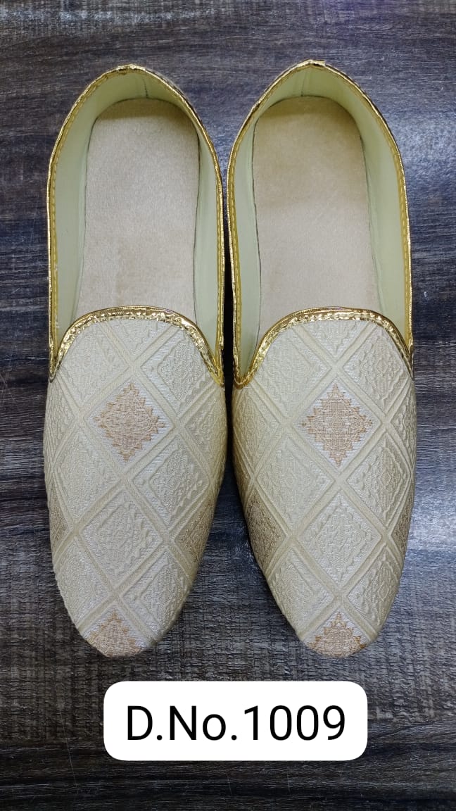 Cream Embroidered Mojari Shoes for Men Dn0-1009 - Premium Mojadi from dulhanexclusives - Just $60! Shop now at Dulhan Exclusives