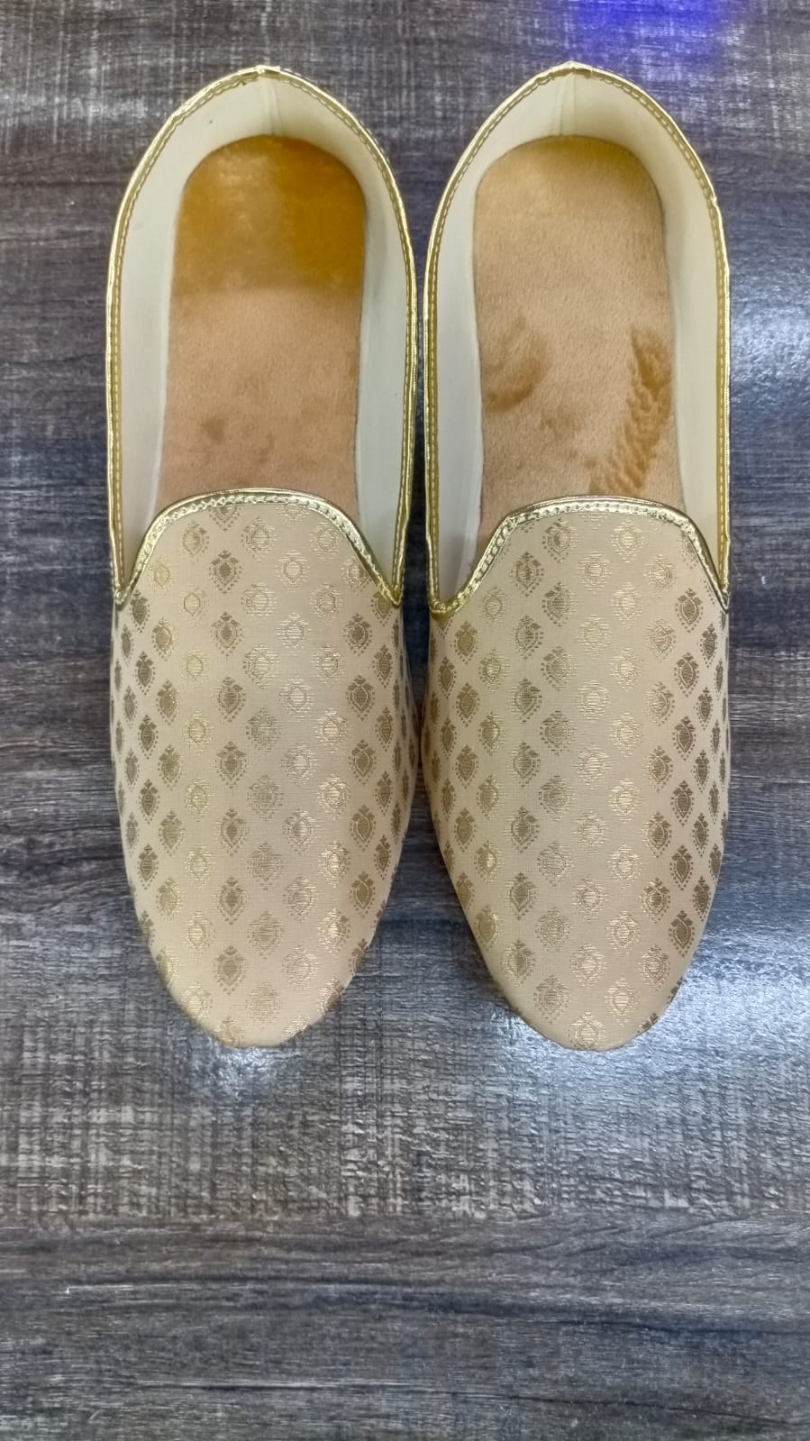 Gold Brocade Mojadi D No. 3 - Premium Mojadi from dulhanexclusives - Just $40! Shop now at Dulhan Exclusives