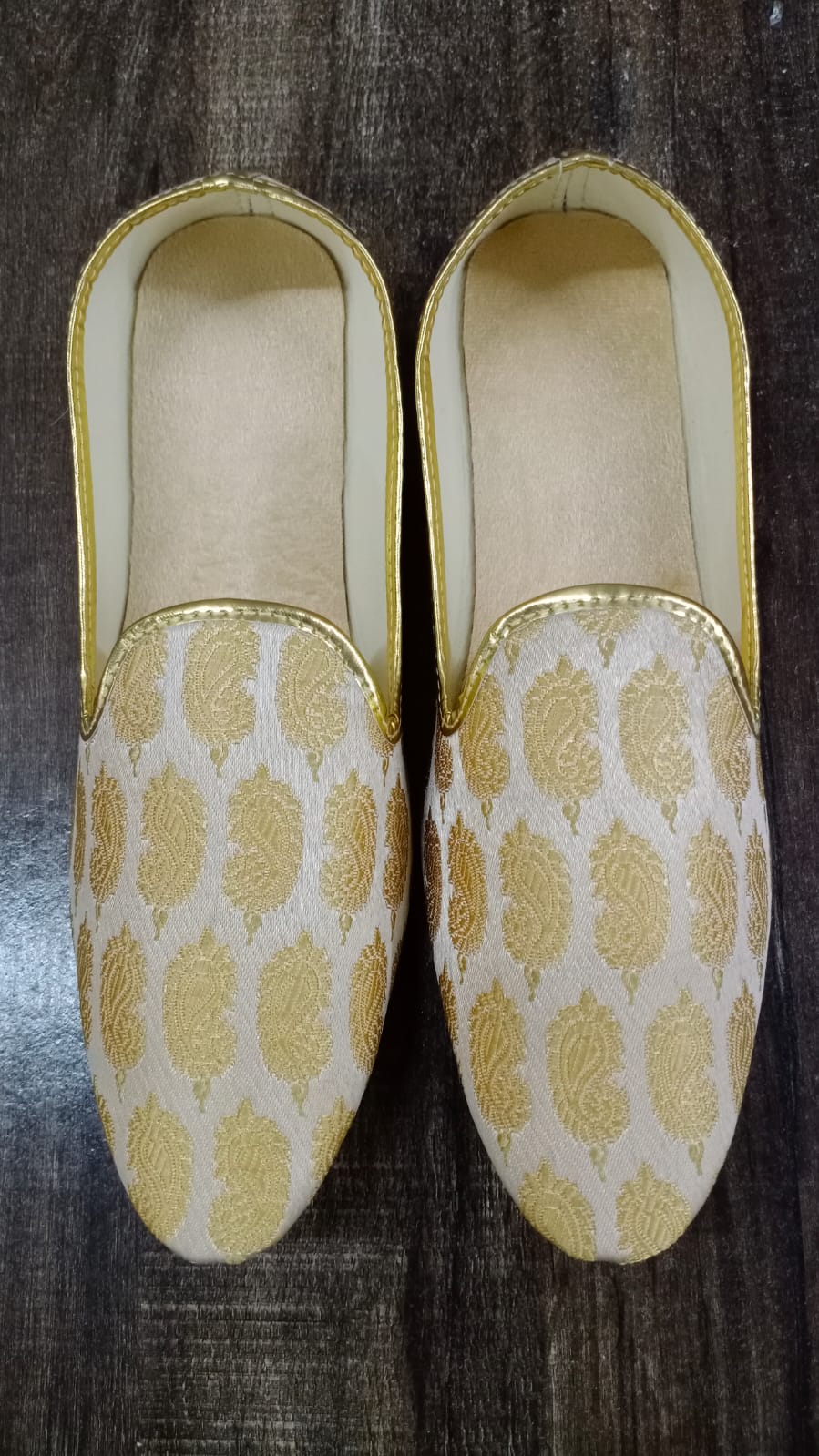 Beige Brocade Mojari Shoes for Men