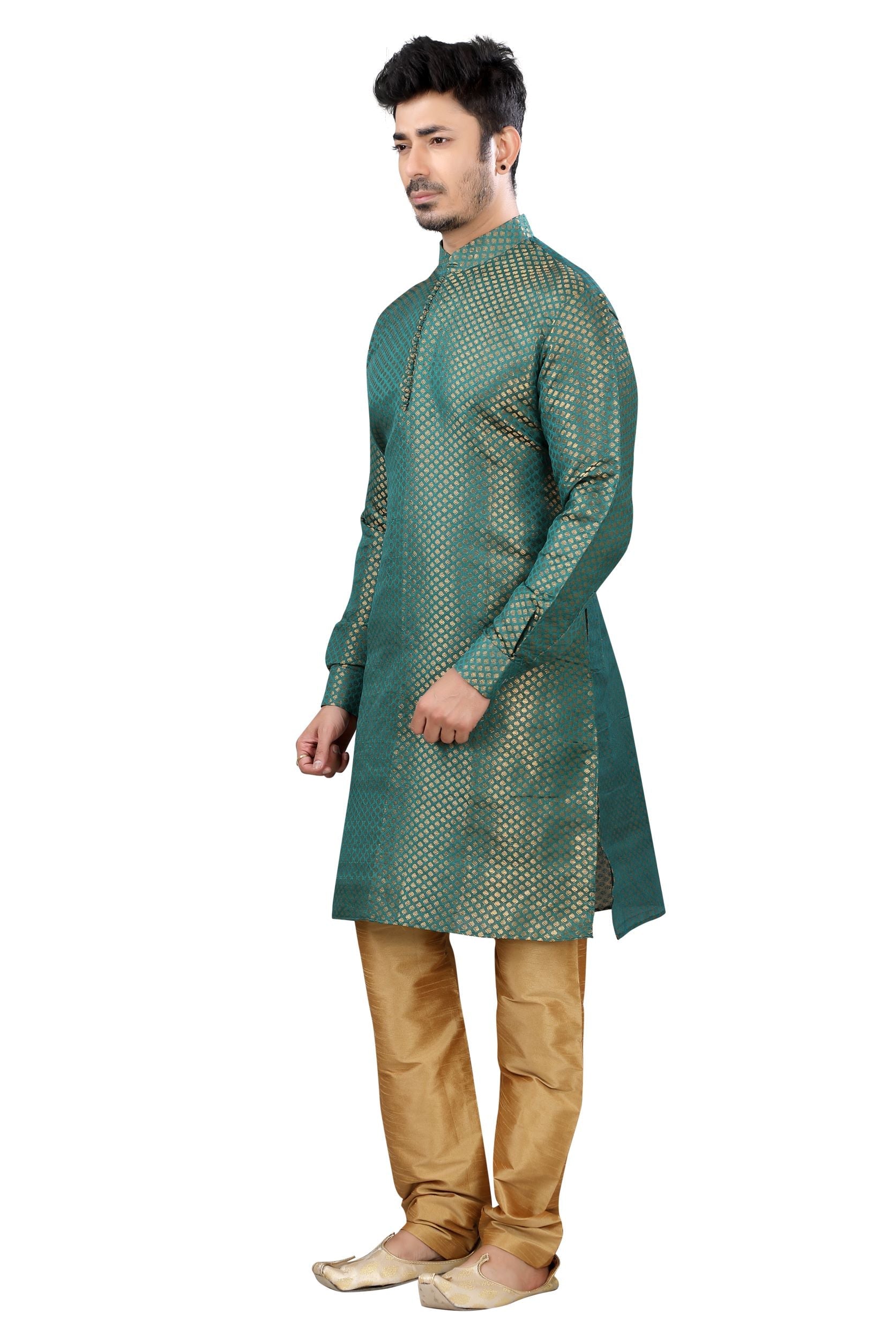 Banarasi Butti Kurta pajama set in Emerald